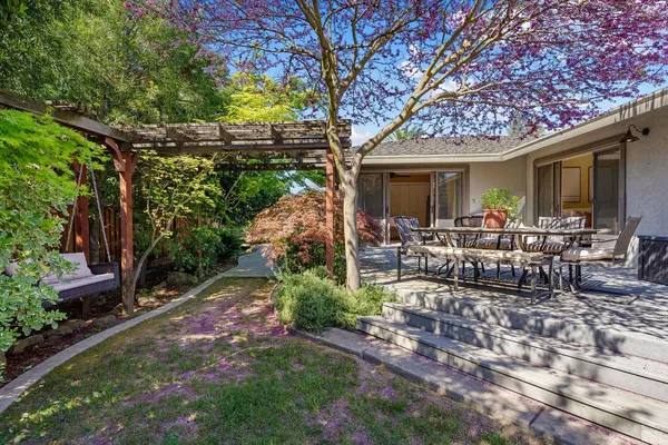 $1,100,000 | 1548 Barnett Circle, Carmichael, CA 95608