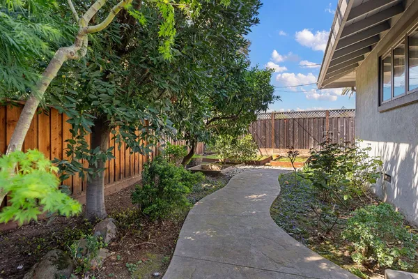 $1,100,000 | 1548 Barnett Circle, Carmichael, CA 95608