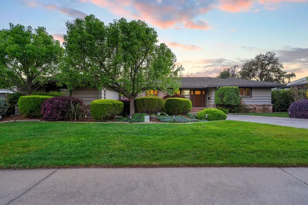 $1,100,000 | 1548 Barnett Circle, Carmichael, CA 95608