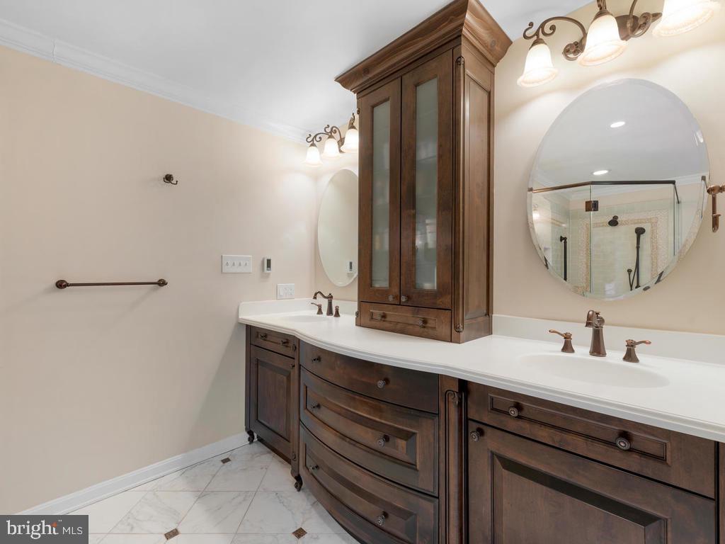 9405 Slate Quarry Road Dickerson, MD 20842 - Photo 14 of 71 Master bath, double vanities