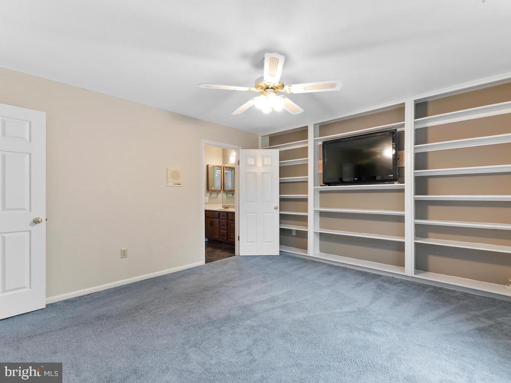 9405 Slate Quarry Road Dickerson, MD 20842 - Photo 22 of 71 2nd bedroom