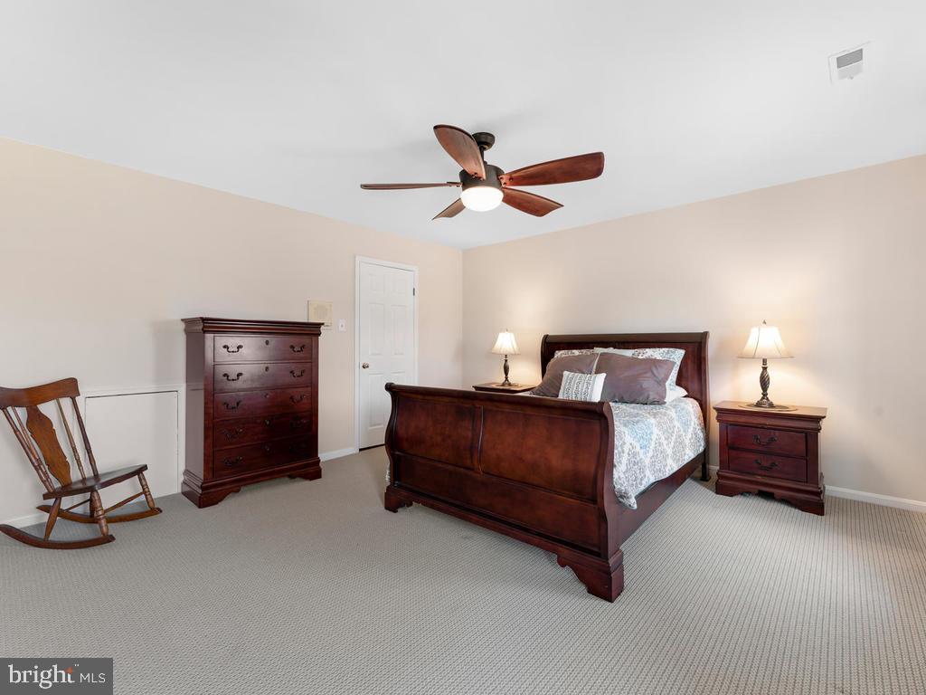 9405 Slate Quarry Road Dickerson, MD 20842 - Photo 34 of 71 4th bedroom, upper level