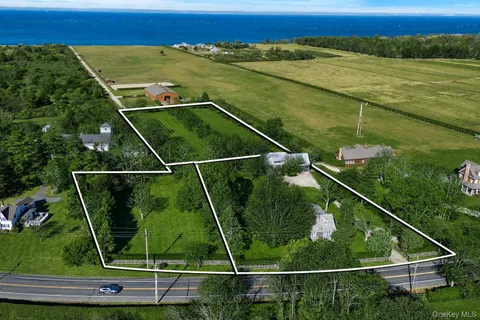 $2,850,000 | 35335 Main Road, Orient, NY 11957