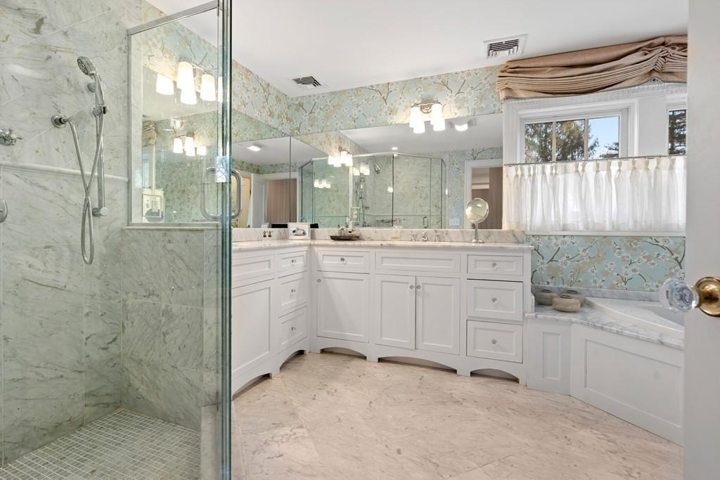 687 Boston Post Road Weston, MA 02493 - Photo 19 of 36