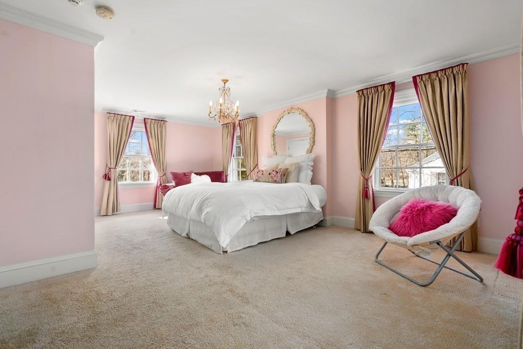 687 Boston Post Road Weston, MA 02493 - Photo 22 of 36