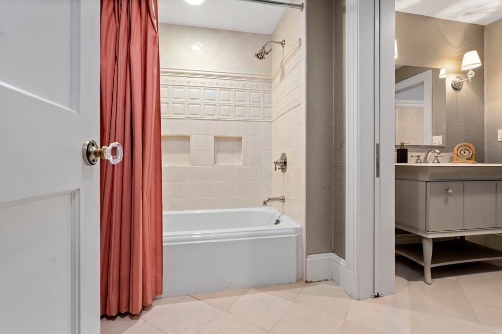 687 Boston Post Road Weston, MA 02493 - Photo 24 of 36