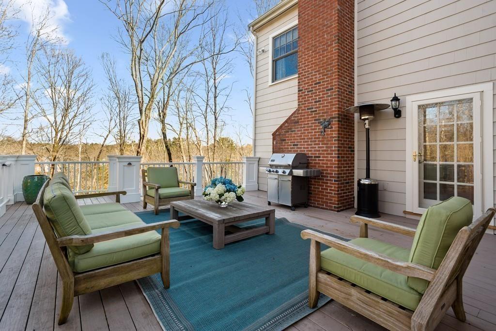 687 Boston Post Road Weston, MA 02493 - Photo 33 of 36