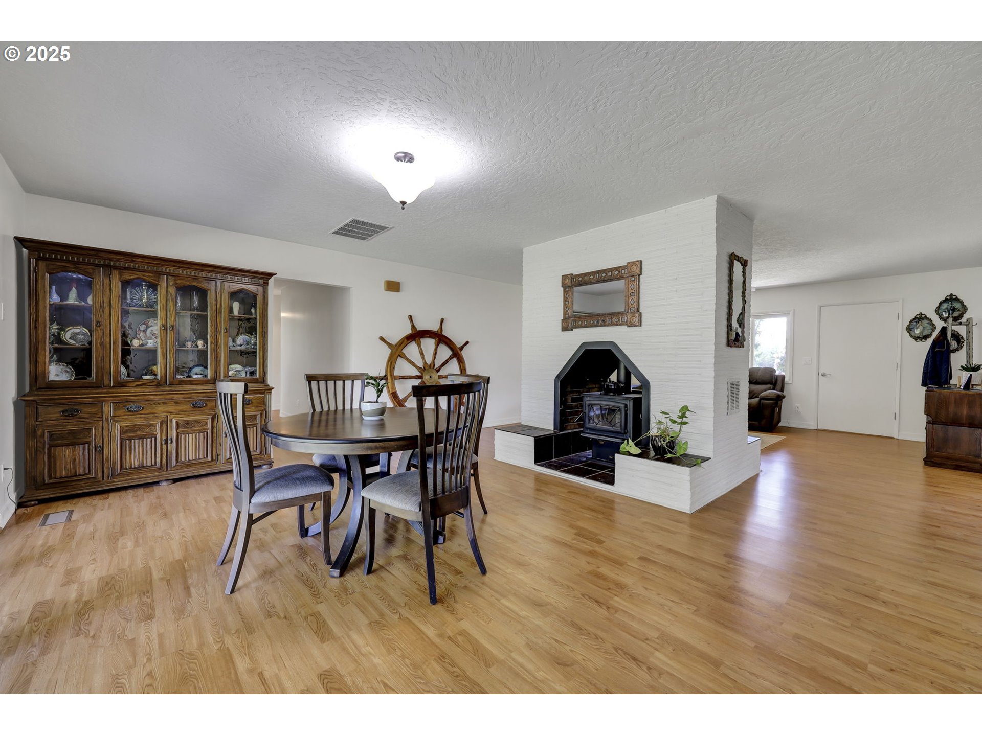 26139 Ferguson Road Junction City, OR 97448 - Photo 41 of 43 Gallery Image 41
