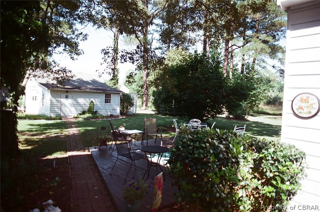 820 Gloucester Road Saluda, VA 23149 - Photo 6 of 24 Gallery Image 6