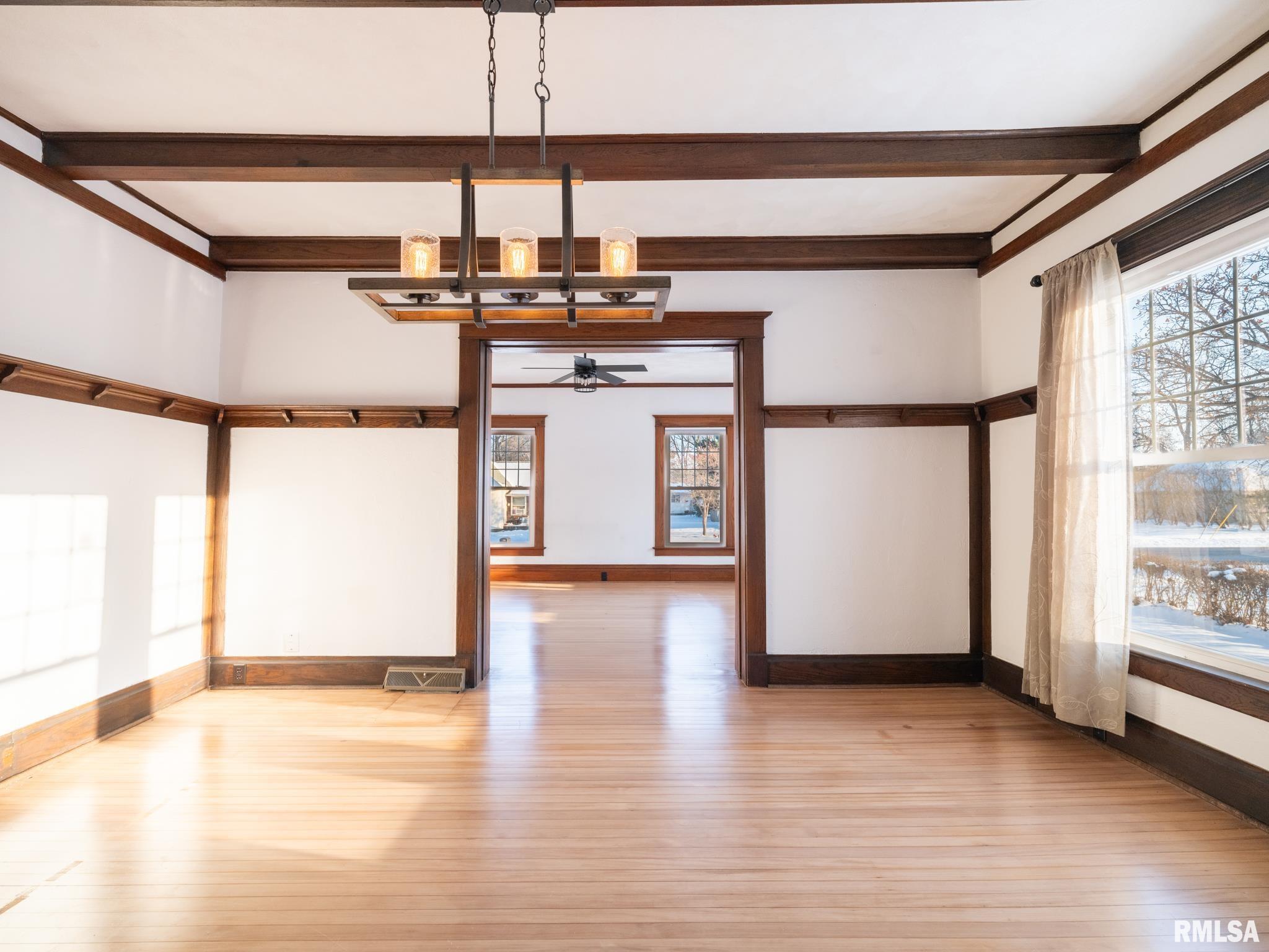 101 South Harrison Street Manito, IL 61546 - Photo 11 of 46