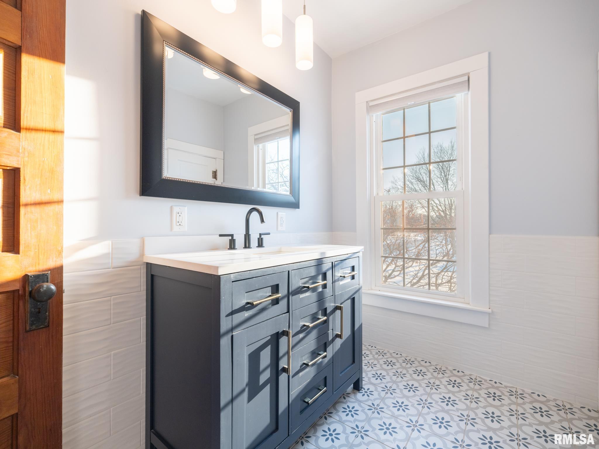 101 South Harrison Street Manito, IL 61546 - Photo 26 of 46