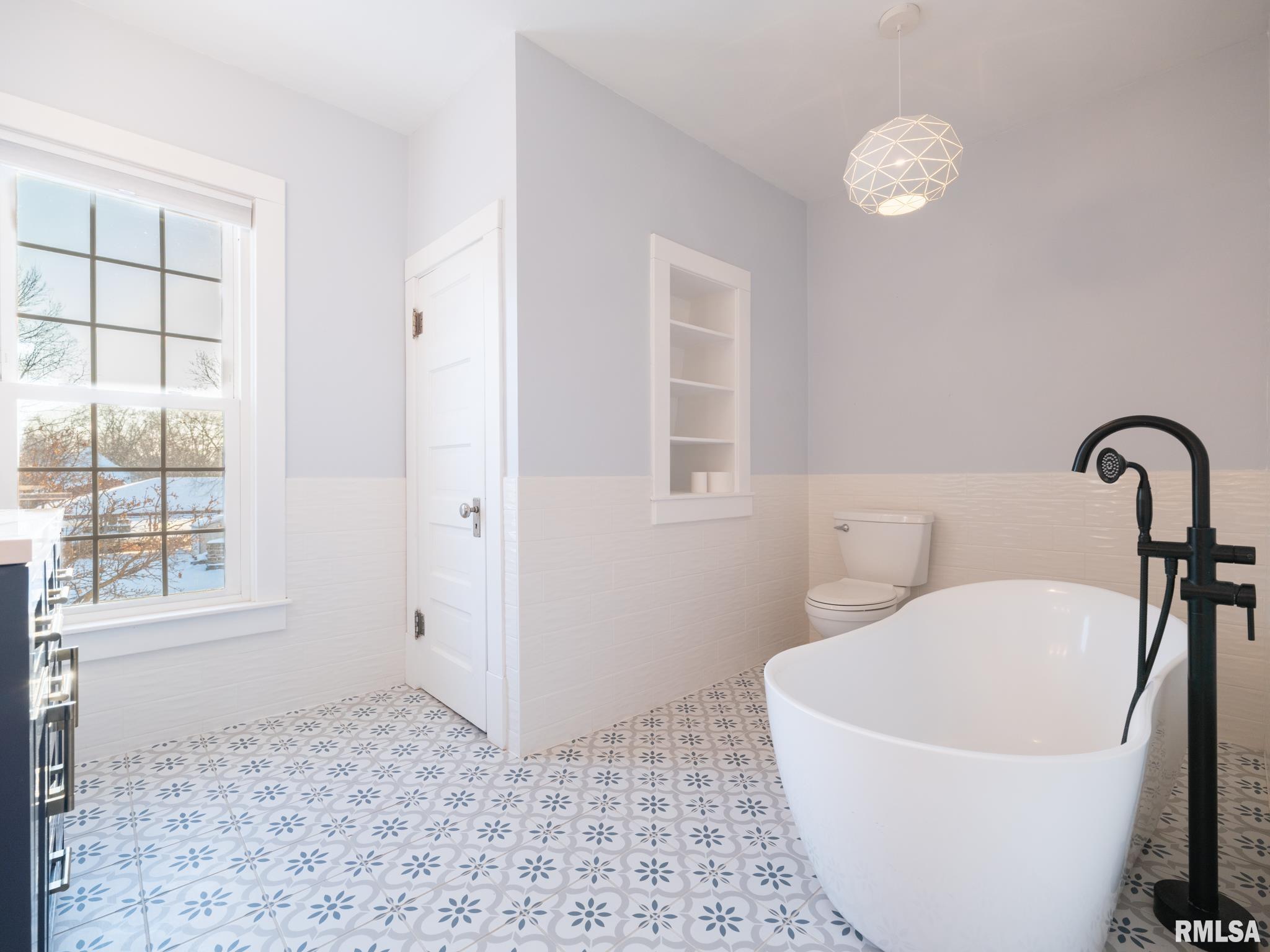 101 South Harrison Street Manito, IL 61546 - Photo 27 of 46