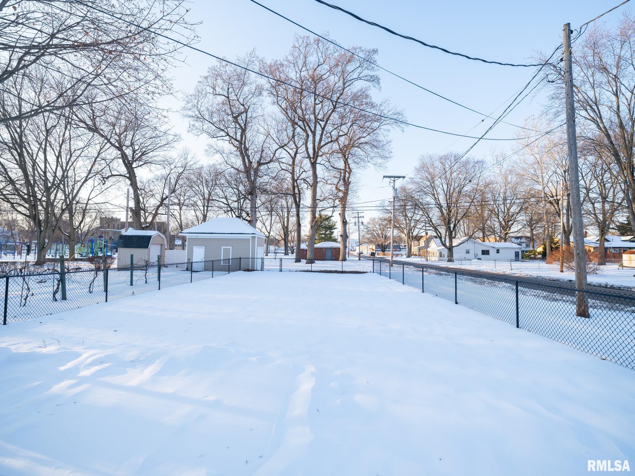 101 South Harrison Street Manito, IL 61546 - Photo 39 of 46