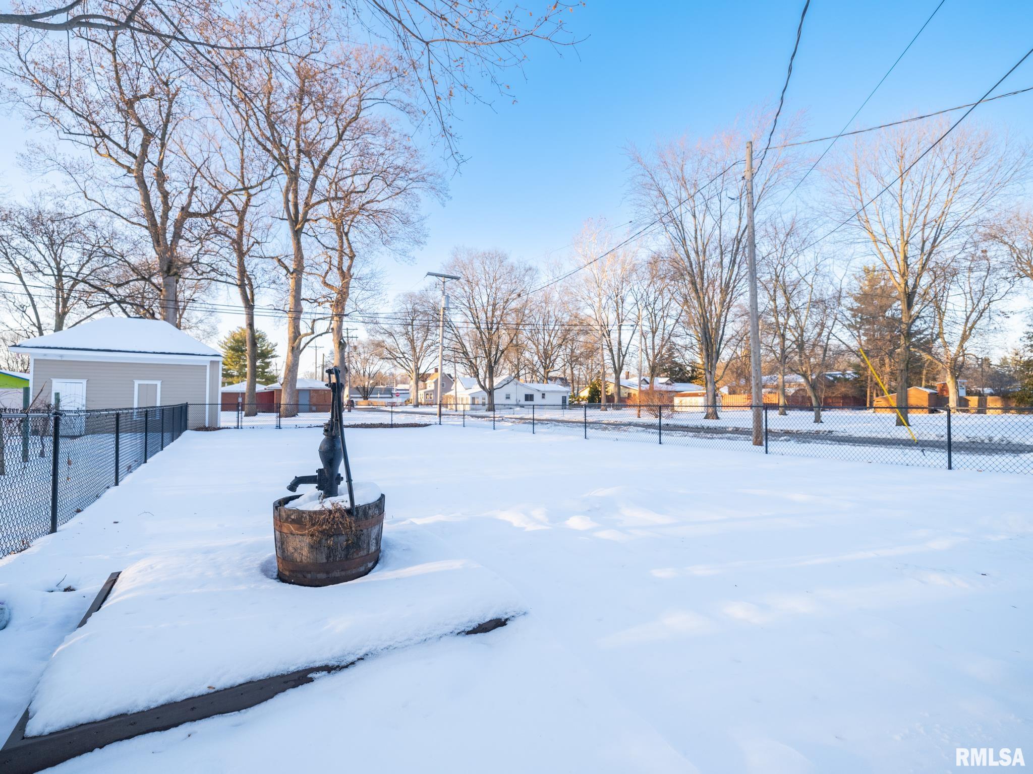 101 South Harrison Street Manito, IL 61546 - Photo 40 of 46