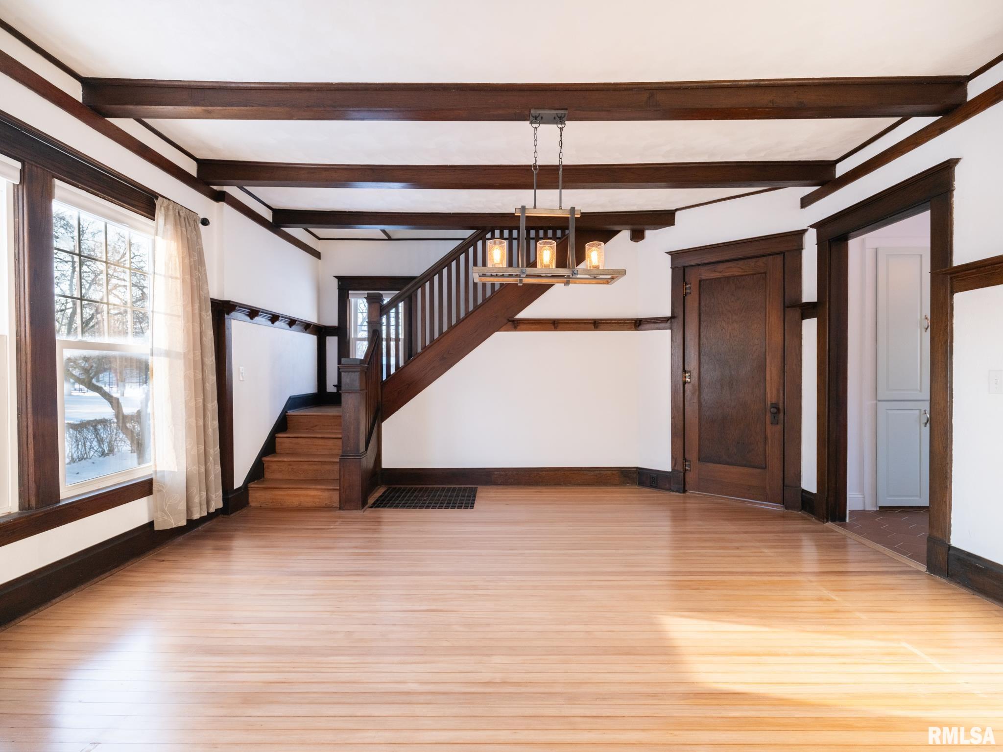 101 South Harrison Street Manito, IL 61546 - Photo 7 of 46