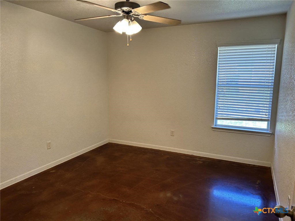 5014 205 Loop, Unit A Temple, TX 76502 - Photo 8 of 11 Gallery Image 8