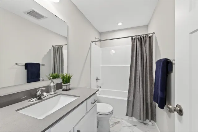 $414,990 | 1223 Woods Road Northeast, Isanti, MN 55040