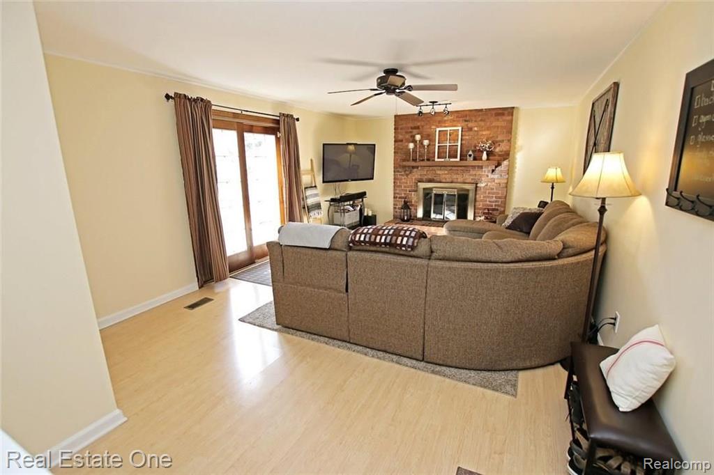 1345 East Fairview Lane Rochester Hills, MI 48306 - Photo 22 of 58