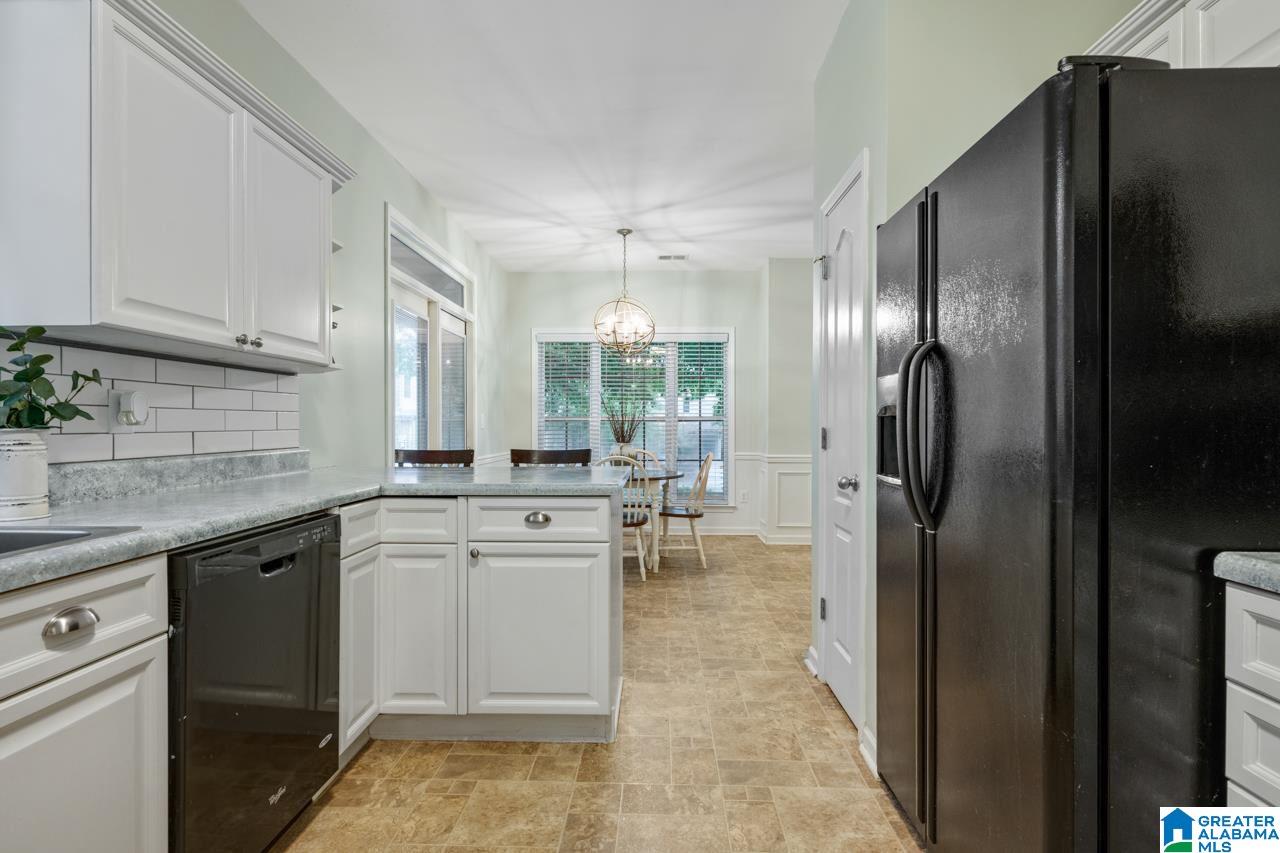 225 Calloway Lane Pelham, AL 35124 - Photo 8 of 20