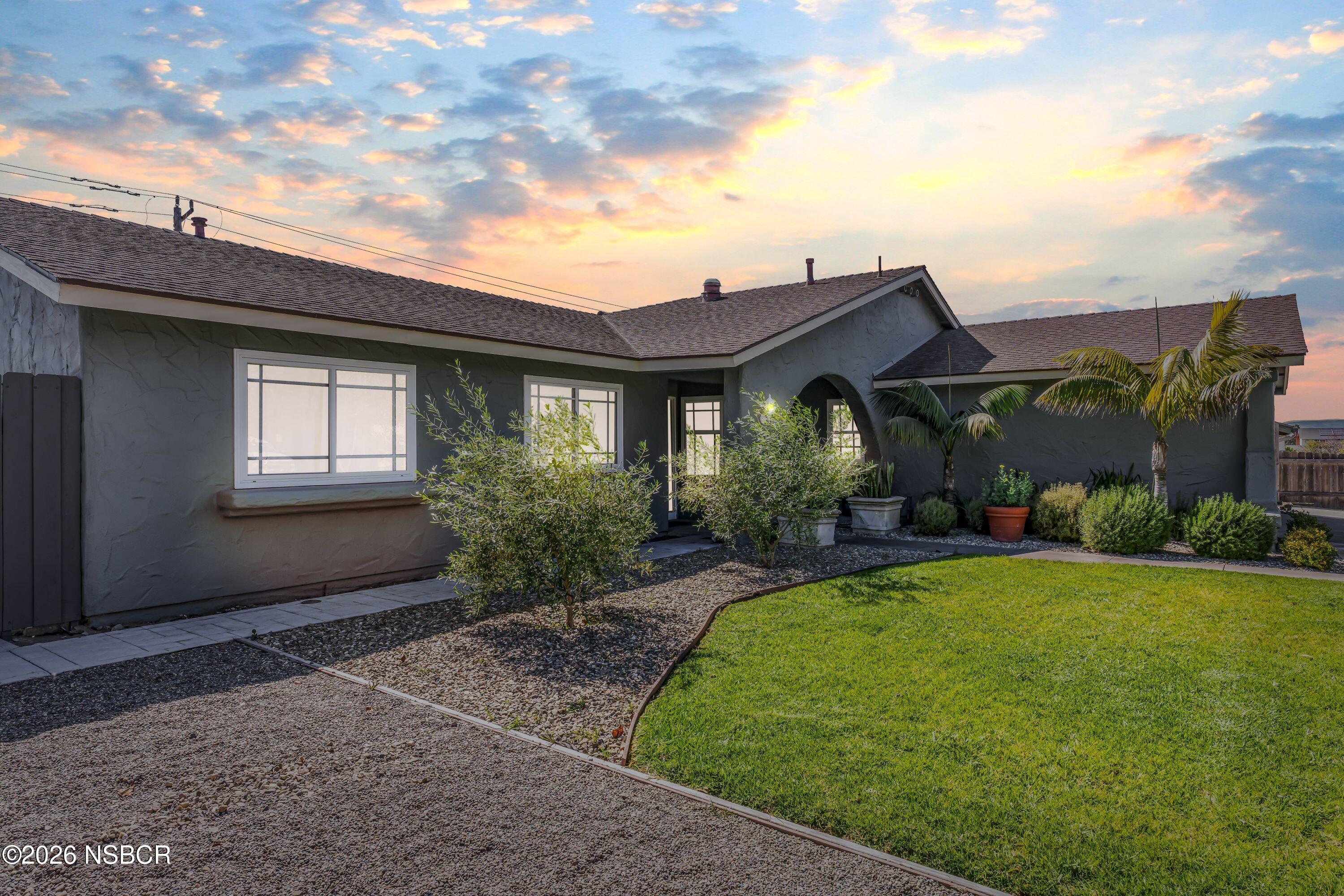 530 Dale Way Santa Maria, CA 93455 - Photo 4 of 51 26 Twilight