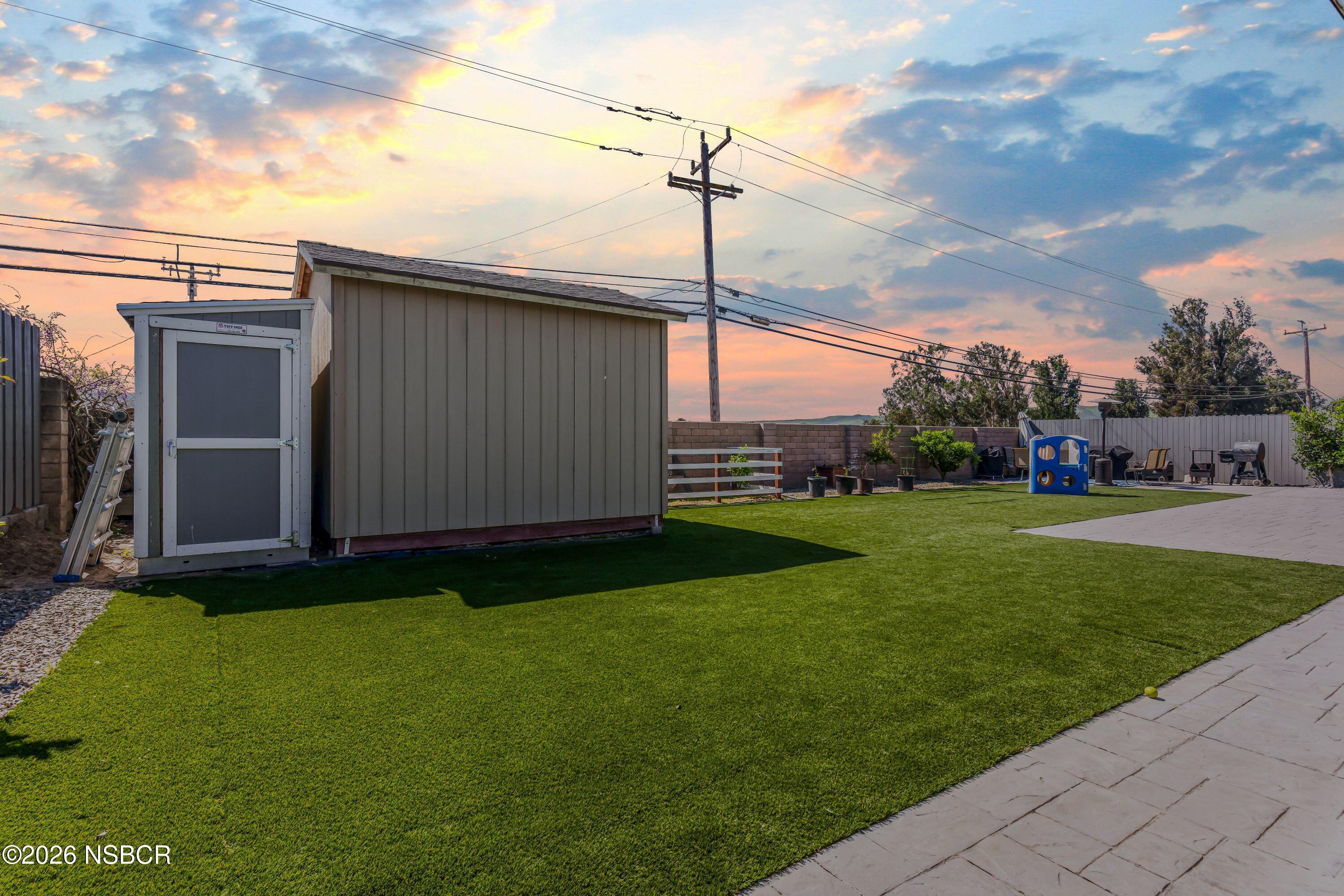 530 Dale Way Santa Maria, CA 93455 - Photo 41 of 51 16 Twilight