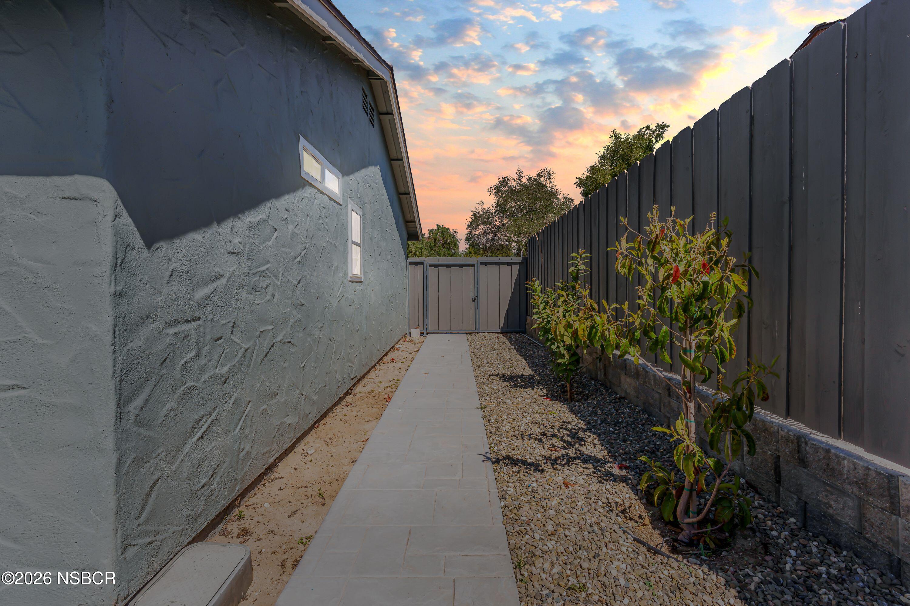 530 Dale Way Santa Maria, CA 93455 - Photo 42 of 51 15 Twilight