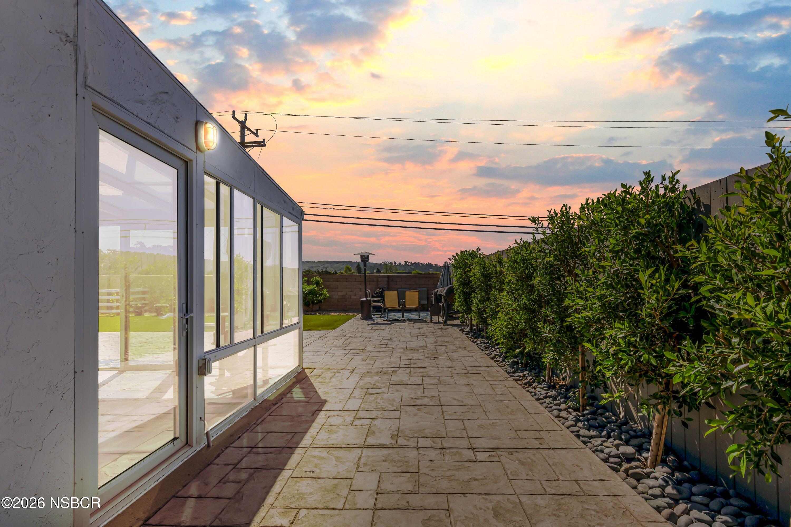 530 Dale Way Santa Maria, CA 93455 - Photo 48 of 51 9 Twilight