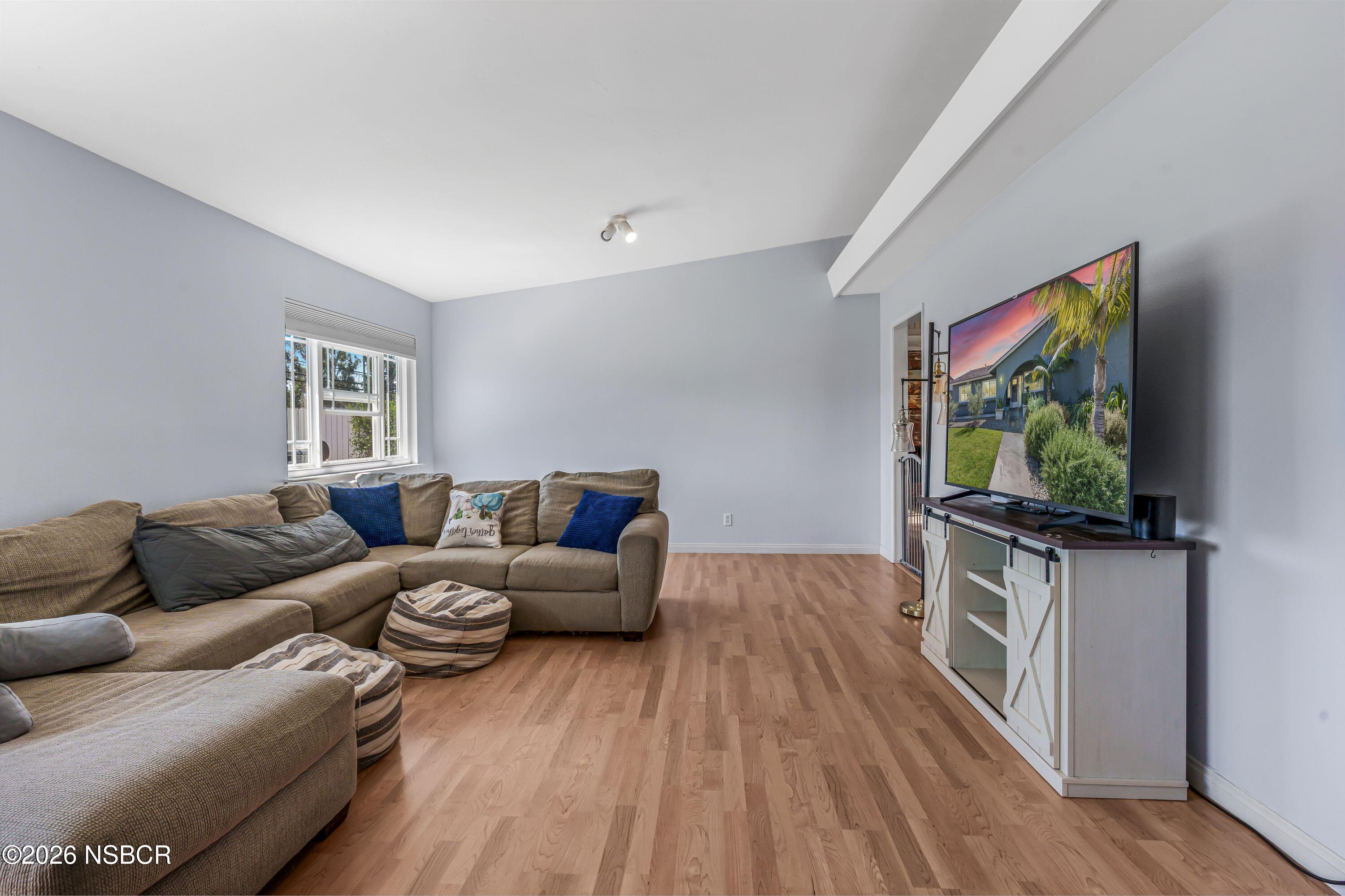 530 Dale Way Santa Maria, CA 93455 - Photo 8 of 51 NBM08496