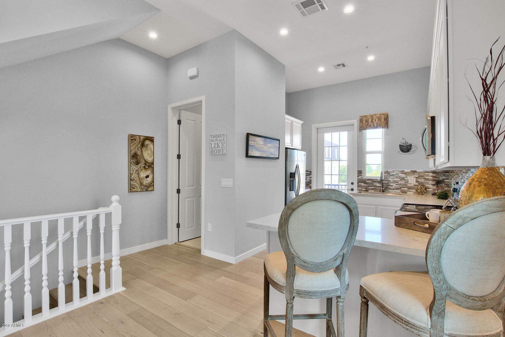 4438 North 27th Street, Unit 2 Phoenix, AZ 85016 - Photo 25 of 46 11' Tall Ceilings Throughout