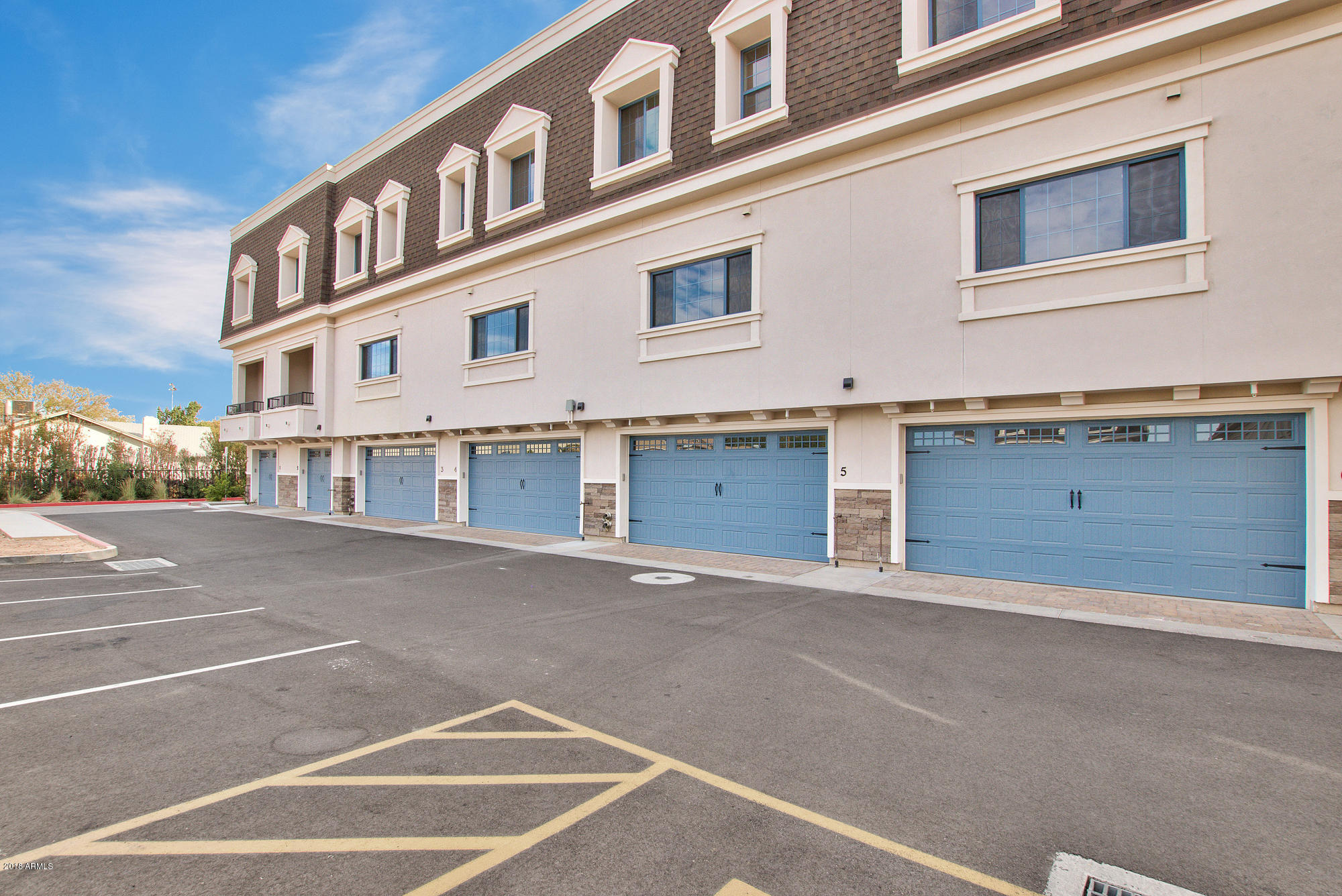 4438 North 27th Street, Unit 2 Phoenix, AZ 85016 - Photo 41 of 46 Convenient Garages