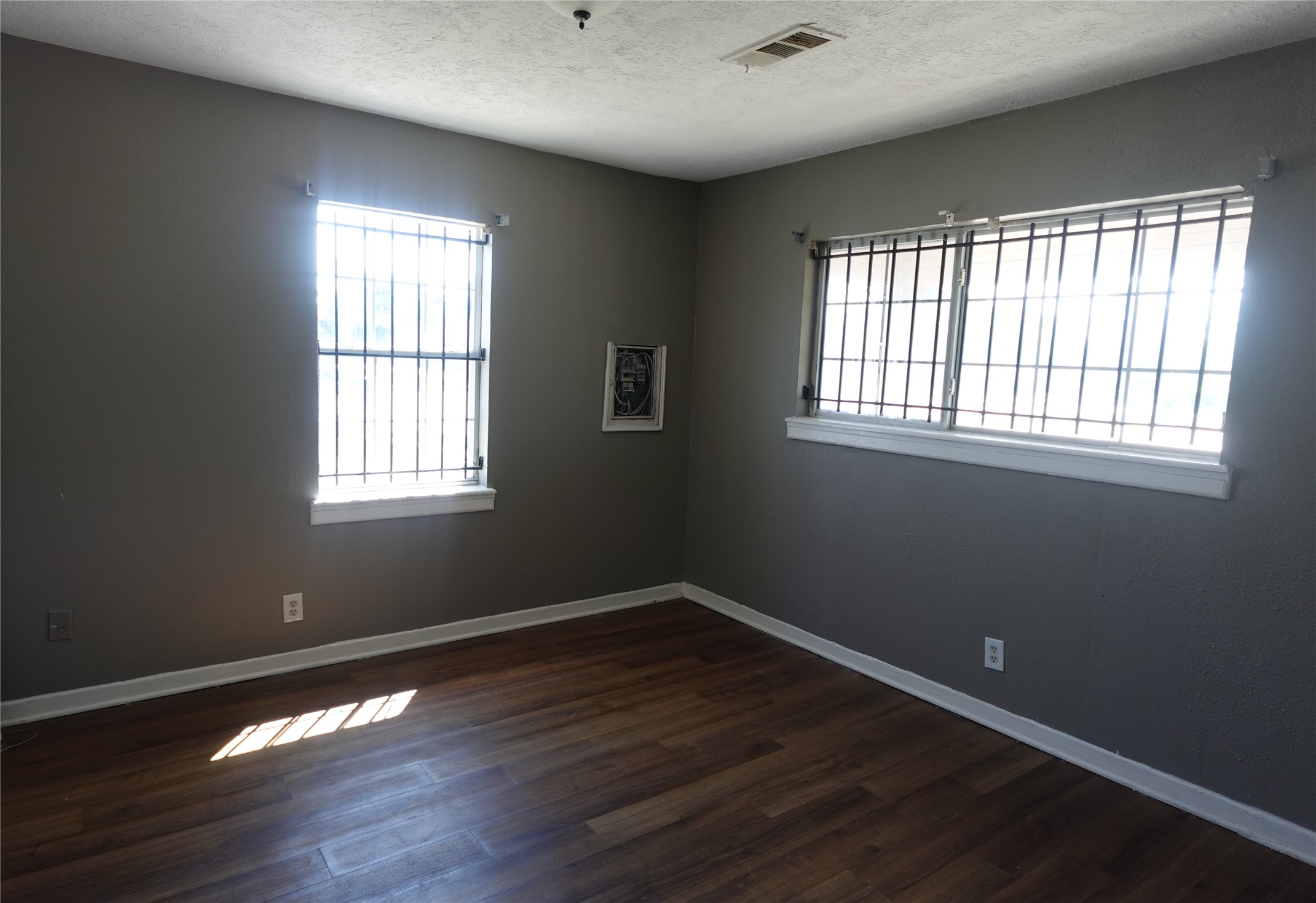 4825 Weaver Road Houston, TX 77016 - Photo 7 of 8 Extra Bedroom