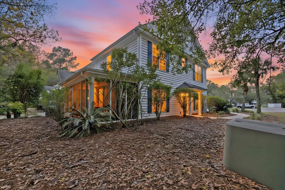 1616 Camfield Lane Mount Pleasant, SC 29466 - Photo 11 of 38 11