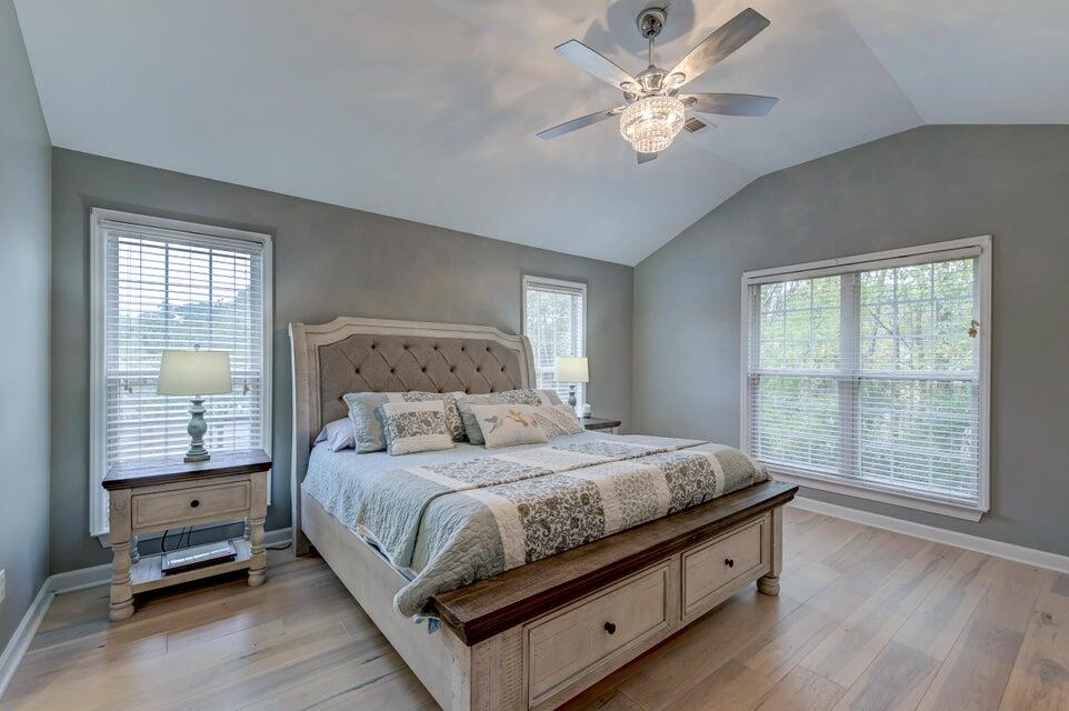 1616 Camfield Lane Mount Pleasant, SC 29466 - Photo 12 of 38 12