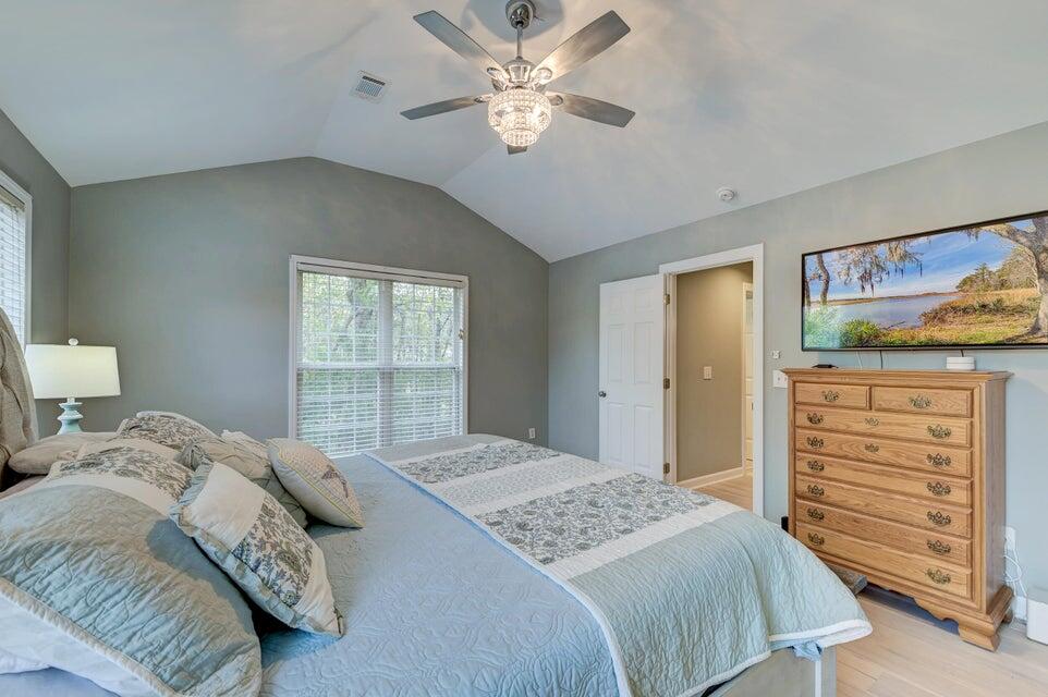 1616 Camfield Lane Mount Pleasant, SC 29466 - Photo 13 of 38 13