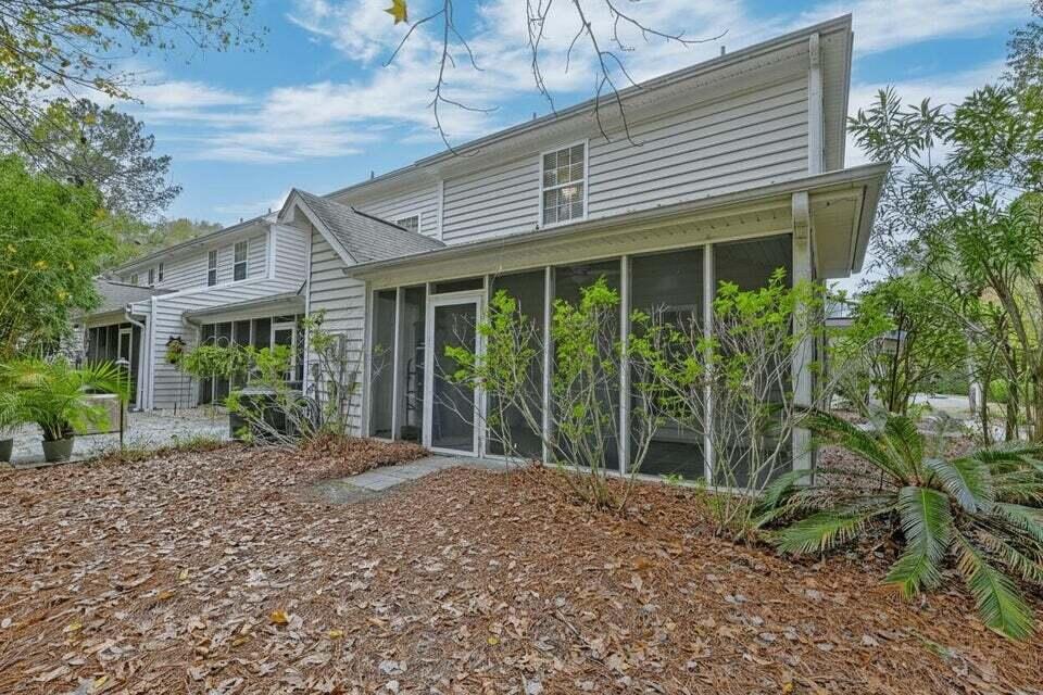 1616 Camfield Lane Mount Pleasant, SC 29466 - Photo 10 of 38 10