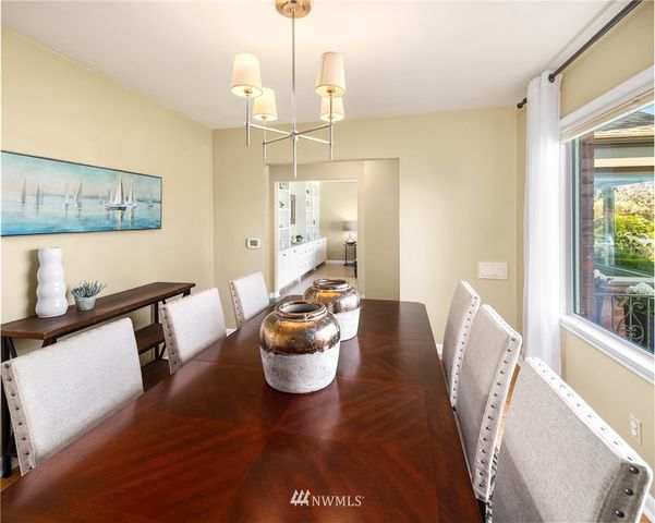 $1,424,000 | 3029 28th Avenue West, Seattle, WA 98199