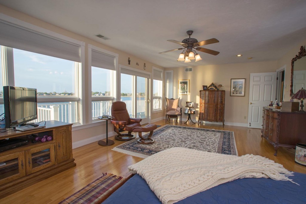 204 Nantasket Road Hull, MA 02045 - Photo 6 of 20