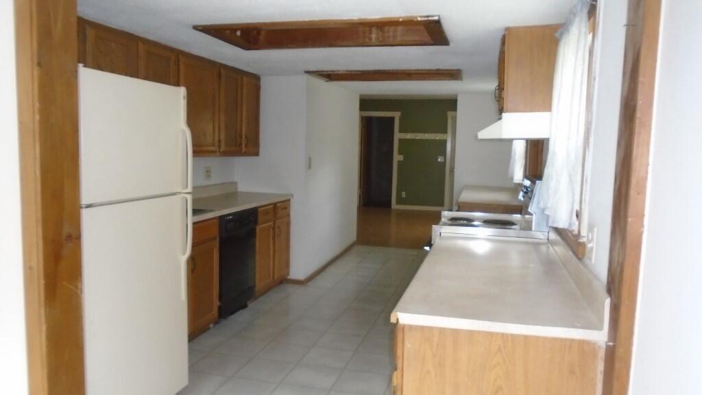 638 East Pond Road Smithfield, ME 04978 - Photo 16 of 32 16