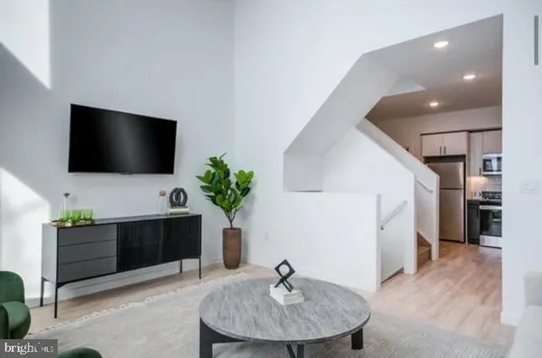 $2,095 | 2629 West Girard Avenue, Unit 9078, Philadelphia, PA 19130