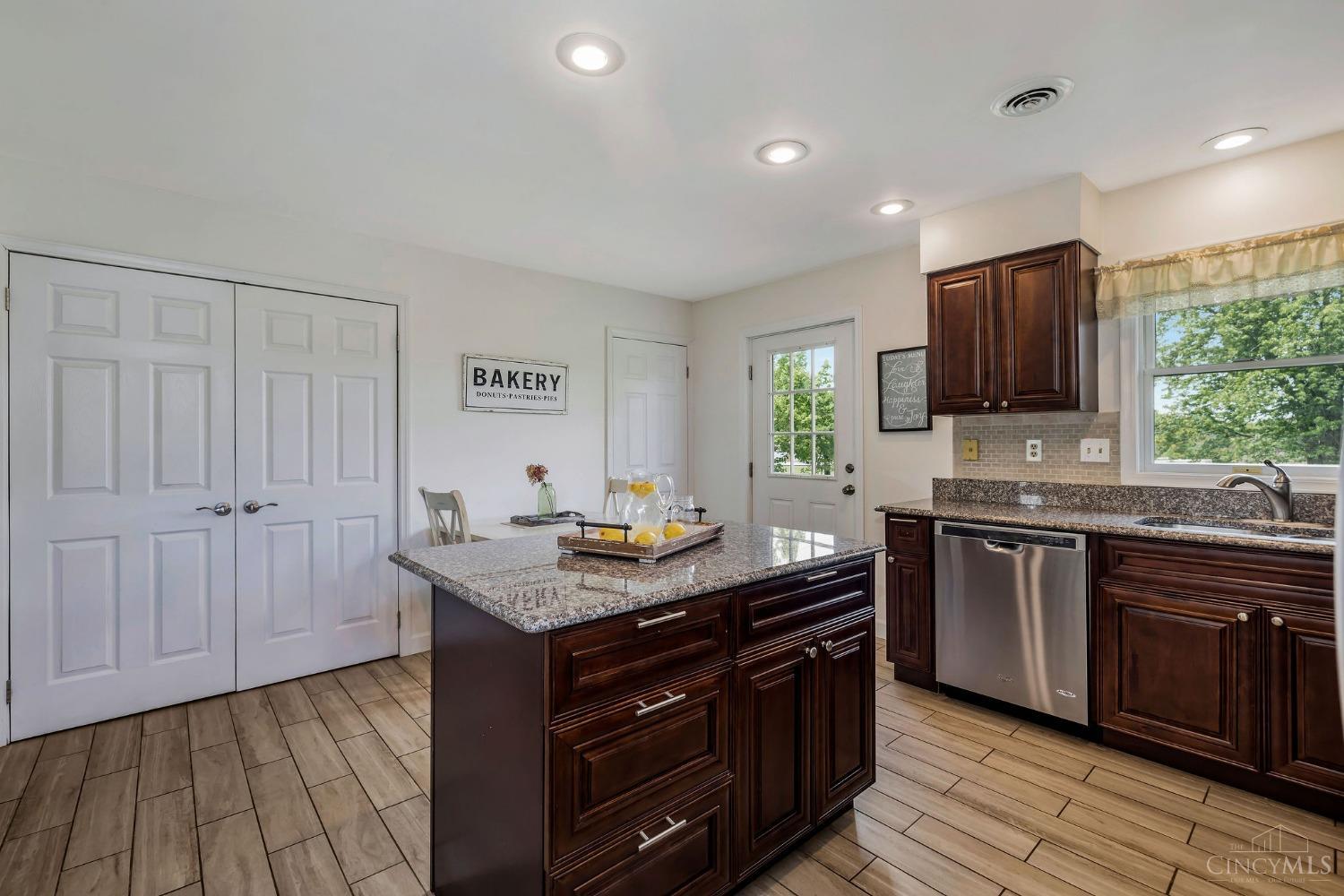 6361 Hester Road Oxford, OH 45056 - Photo 8 of 25 Gallery Image 8