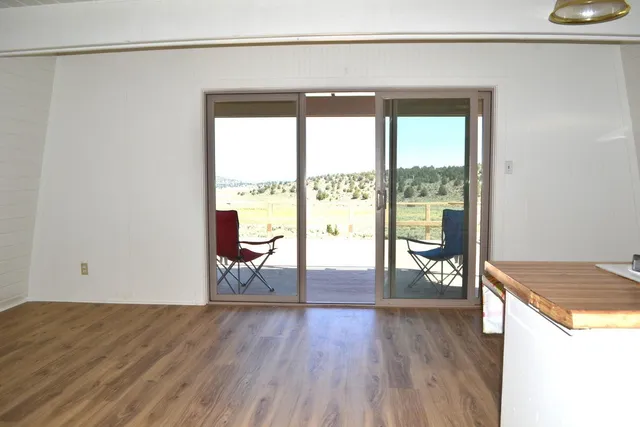 a view of a window in a room