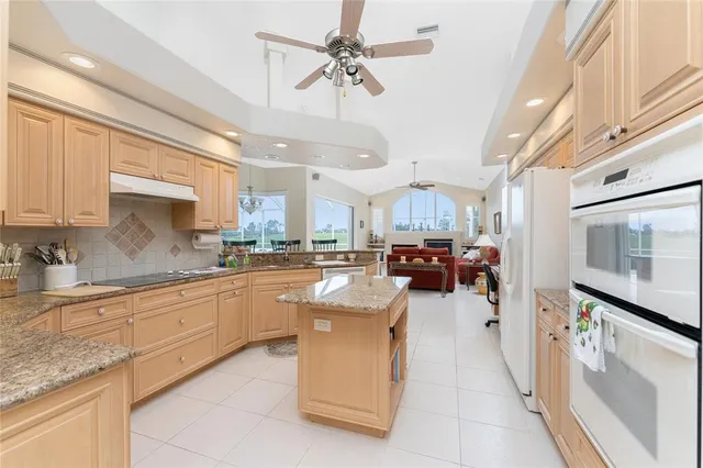 $625,000 | 12109 Southwest Kingsway Circle, Lake Suzy, FL 34269