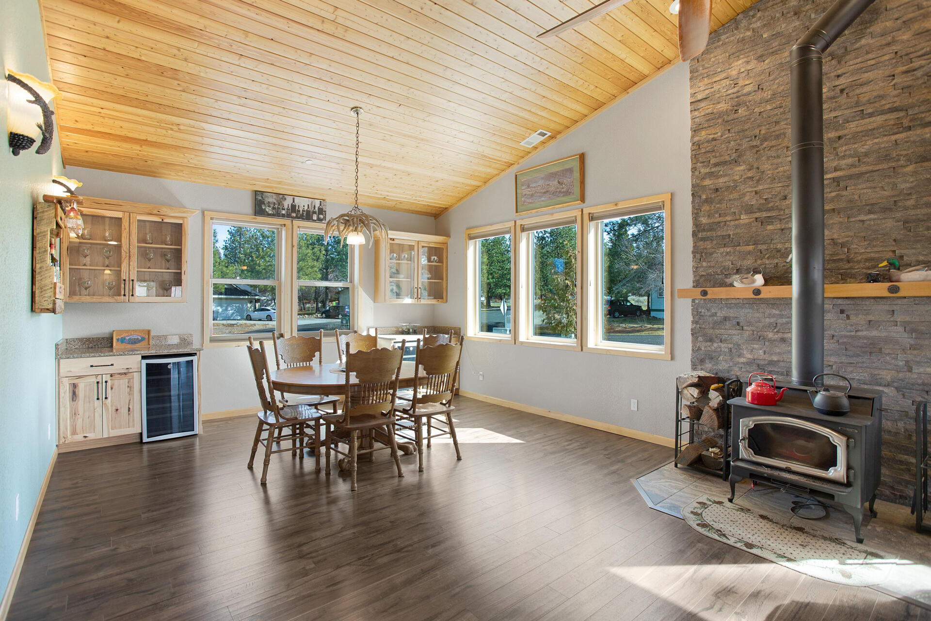 5425 Muskrat Road Weed, CA 96094 - Photo 3 of 28 IMG_1253