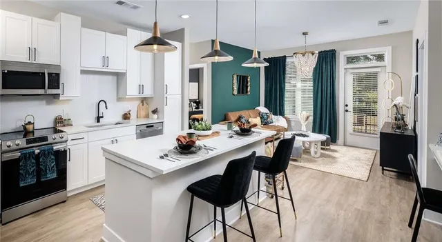 $2,195 | 230 Martin Luther King Junior Drive Southeast, Unit B3, Atlanta, GA 30312