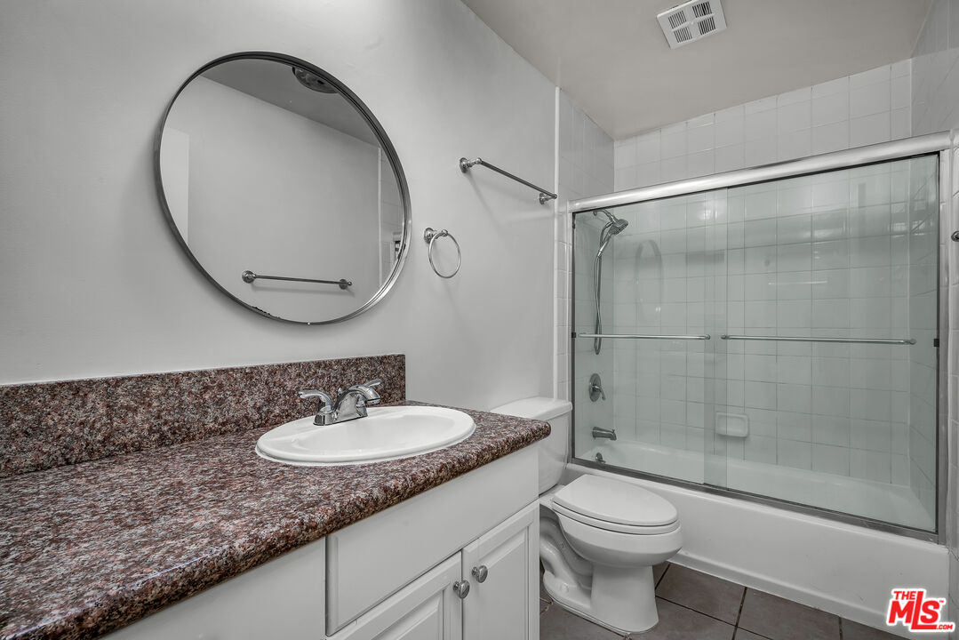 1252 11th Street, Unit 101 Santa Monica, CA 90401 - Photo 18 of 26