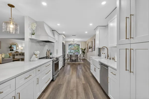 $1,899,000 | 903 Southwest 28th Avenue, Boynton Beach, FL 33435