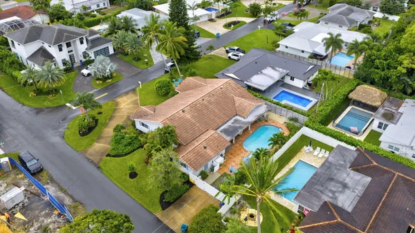 $1,899,000 | 903 Southwest 28th Avenue, Boynton Beach, FL 33435