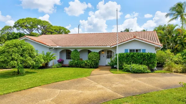 $1,899,000 | 903 Southwest 28th Avenue, Boynton Beach, FL 33435