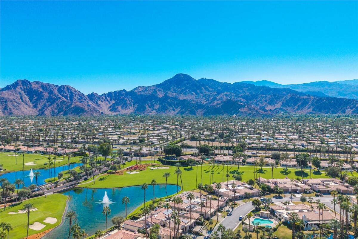 75467 Riviera Drive Indian Wells, CA 92210 - Photo 28 of 40 75467 Riviera overview mountains