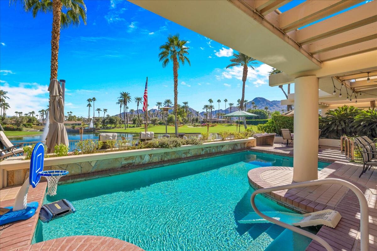 75467 Riviera Drive Indian Wells, CA 92210 - Photo 34 of 40 75467 Riviera pool2